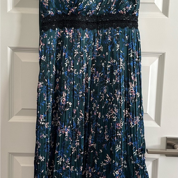 Banana Republic Grecian Sleeveless Green Floral Pleated Tiered Midi Dress 00P - Picture 7 of 9